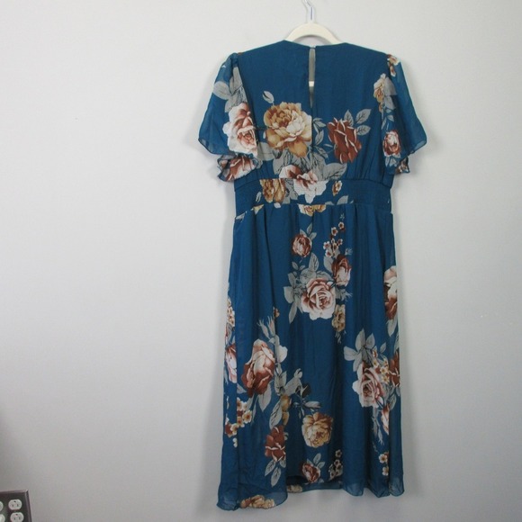 Baltic Born Smocked Midi Dress XL Blue Floral V Neck Boho Summer Party Chic 334 - Picture 10 of 12